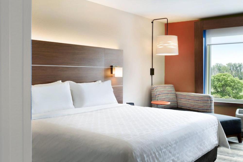 Holiday Inn Express & Suites - Nashville Metrocenter Downtown By Ihg Eksteriør billede