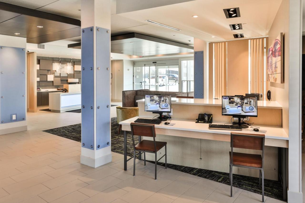 Holiday Inn Express & Suites - Nashville Metrocenter Downtown By Ihg Eksteriør billede