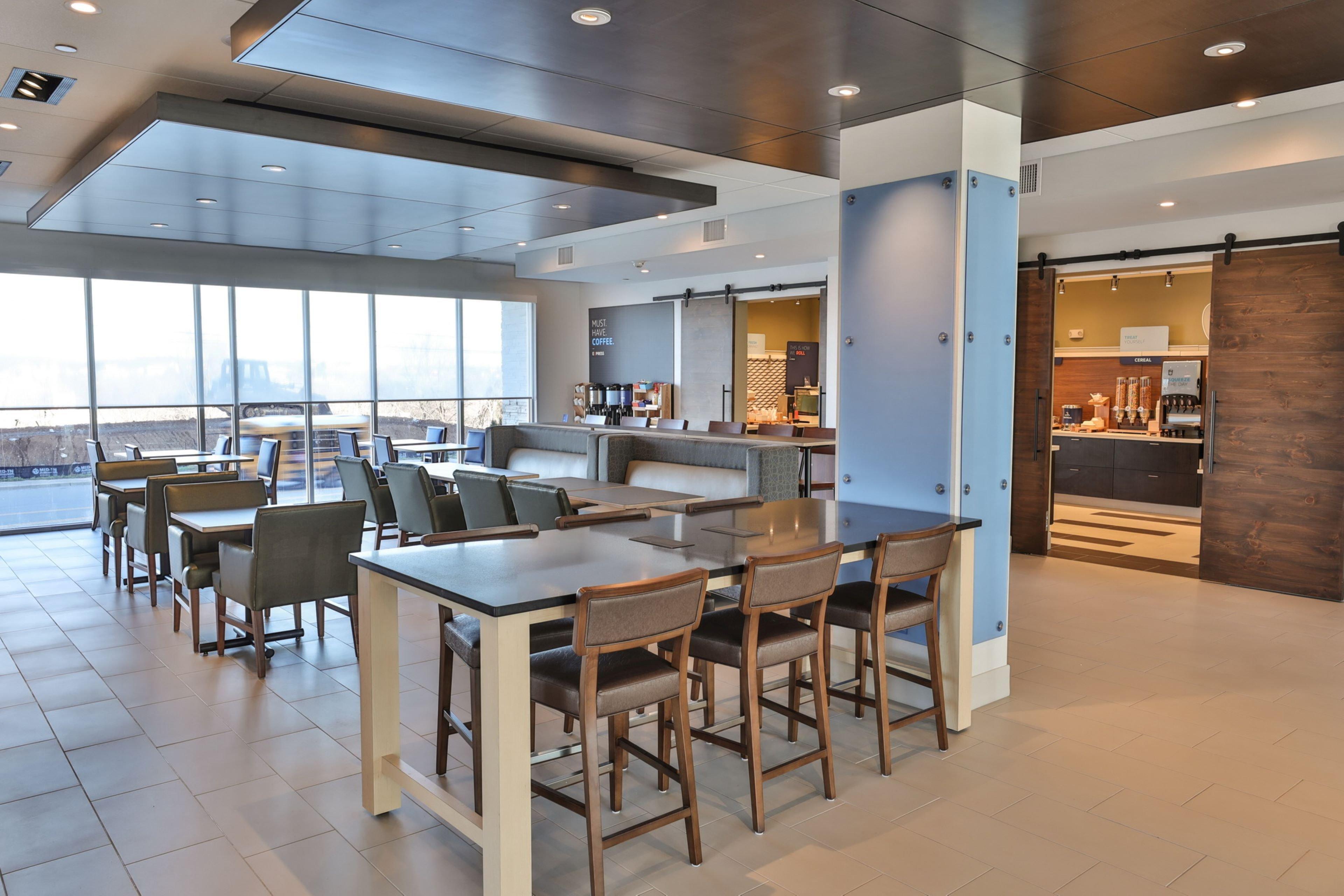 Holiday Inn Express & Suites - Nashville Metrocenter Downtown By Ihg Eksteriør billede